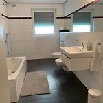 Apartamento Modernes Mit 2 Balkonen, Terrasse Und Garten ! *