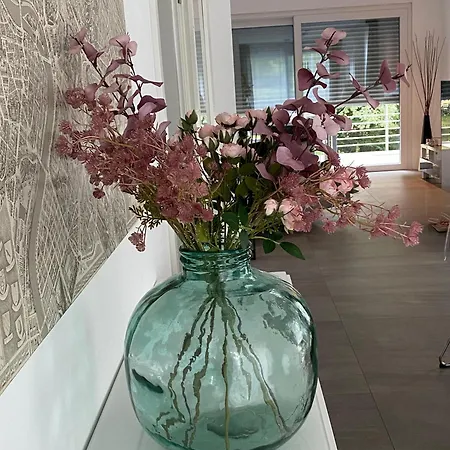 Modernes Mit 2 Balkonen, Terrasse Und Garten ! Apartmán *