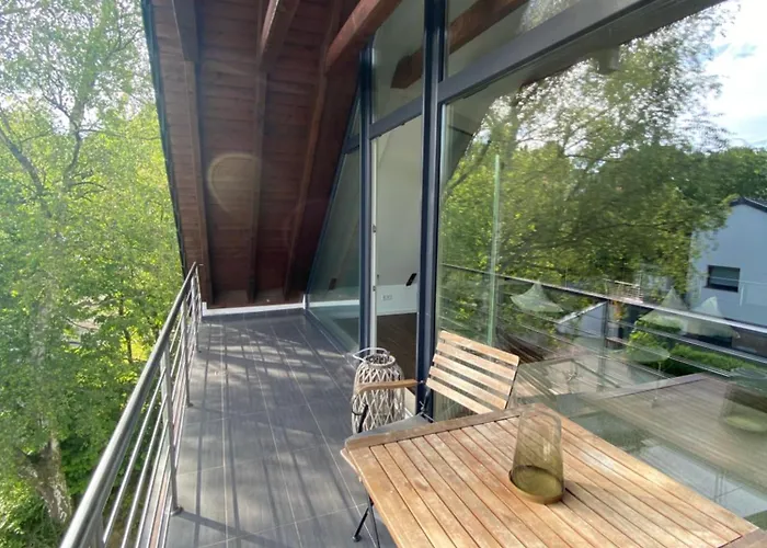 Modernes Mit 2 Balkonen, Terrasse Und Garten ! Lejlighed *