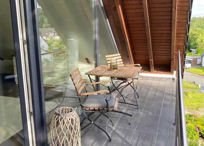 Modernes Mit 2 Balkonen, Terrasse Und Garten ! Lejlighed *