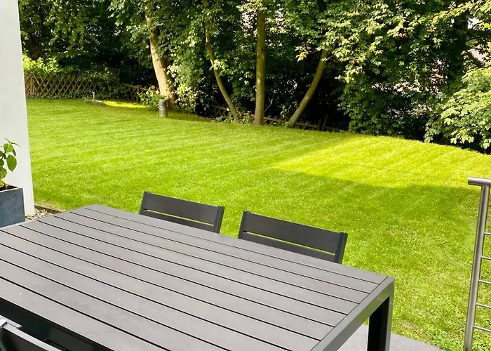 Modernes Mit 2 Balkonen, Terrasse Und Garten ! Lejlighed Bochum