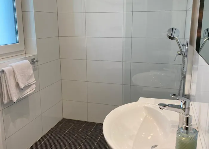 Modernes Mit 2 Balkonen, Terrasse Und Garten ! Lejlighed Bochum